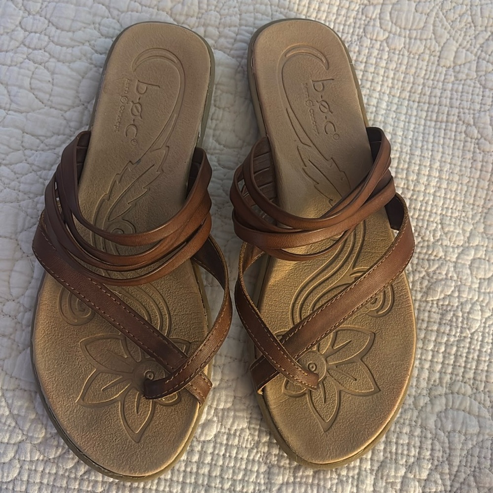 BOC lt brown sandal